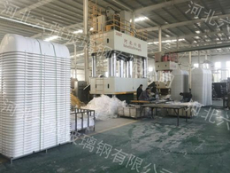 蒙古自治州库尔勒市玻璃钢三格式化粪池批发价厂家选六强