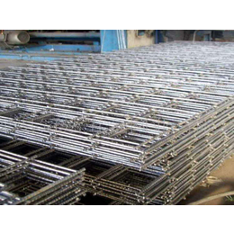 利利网栏网片(在线咨询)-焊接钢筋网片-焊接钢筋网片优点