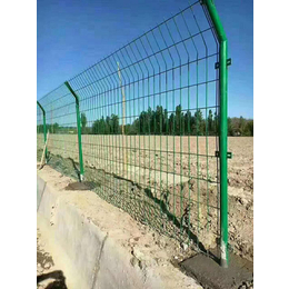 双边丝护栏网高速公路焊接网隔离栅
