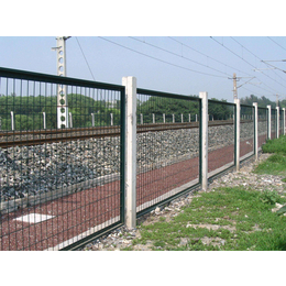 聚光厂家*铁路框架护栏 高速公路围边铁丝网 现货