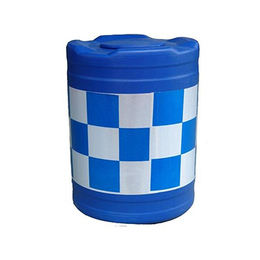 交通设施防撞桶厂家-裕洋塑机(在线咨询)-交通设施防撞桶