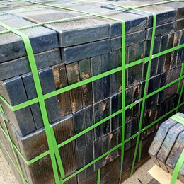 银鑫微晶板材(图)-下料口防磨铸石板生产厂家-新疆铸石板