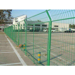 围栏网生产厂家-赤峰围栏网-铁丝围栏网