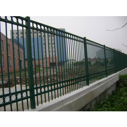 宏特金属丝网(在线咨询)-江苏锌钢护栏-公园锌钢护栏