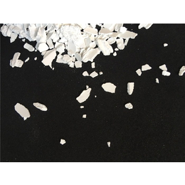 片状氯化钙厂家-广东片状氯化钙-超达氯化钙
