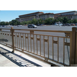 人行道道路栏杆专门定做厂家 广州市政道路栏杆报价