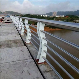 飞龙护栏厂家(多图)-赣州不锈钢复合管护栏价格