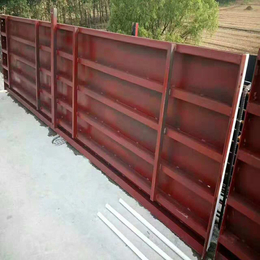 长期供应防撞墙钢模具水泥防撞墙面具高速防撞墙模具