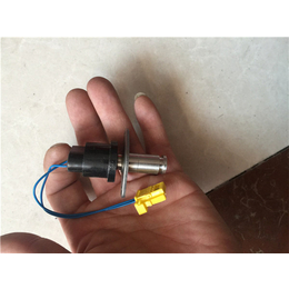 尿素泵接头电器插头-配件齐全(在线咨询)-乌鲁木齐尿素泵接头