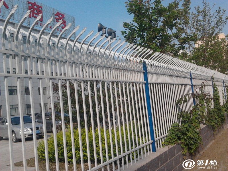广东热镀锌钢铁艺护栏外围防盗围墙护栏现货锌钢护栏多少钱一米
