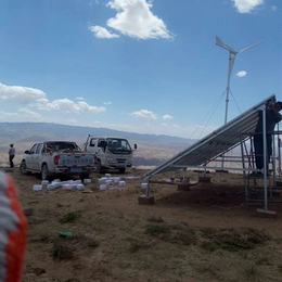  偏航小型风力发电机5KW农场离网使用风光互补供电系统 