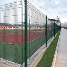 三亚铁丝运动场防护网珠海篮球场护栏网学校围栏网菱形防护网																																																