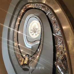 豪华酒店K金铜浮雕楼梯栏杆装饰效果非常引人注目