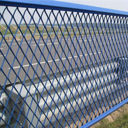 丝网厂家供应 钢板网护栏高速公路防眩网