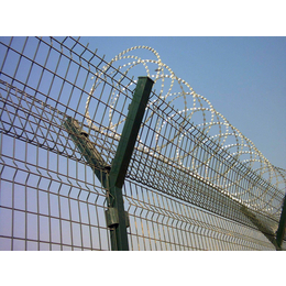 机场护栏网刀片刺绳Y型柱安全防护网机场隔离围栏网