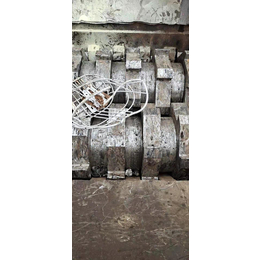 安徽二手1000型金属撕碎机配45kw电机7.5万出售