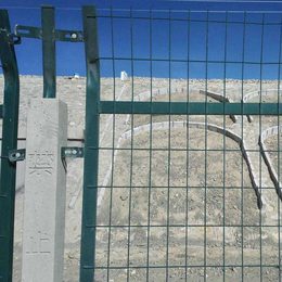 耕骐生产销售铁路护栏网 墨绿色铁路框架护栏网