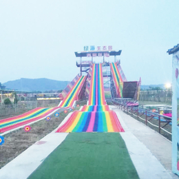 网红滑道 场地面积可大可小 彩虹滑梯 玩法形式多种多样														