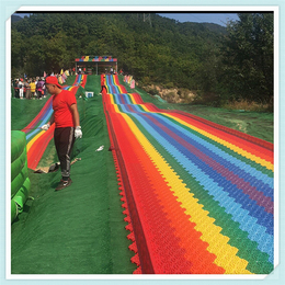 小年轻都爱玩的 网红七彩滑道 彩虹滑道 户外大型游乐设备