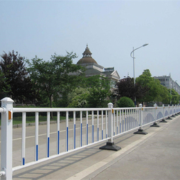 广州京式护栏价格 人行道港式护栏厂家 道路防撞隔离墩
