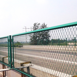 清远高速公路防眩网 框架钢板网 菱形孔桥梁护栏网