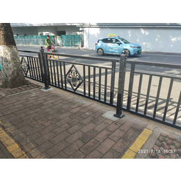 广州市政道路护栏生产厂家 白云区人行道黑色防护栏杆定做价格