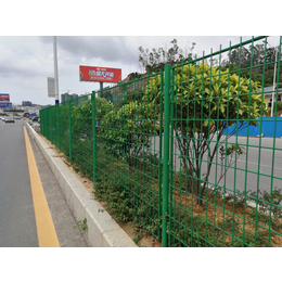 广州护栏网生产厂家 增城公路绿化带隔离围栏款式