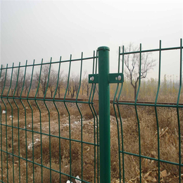 护栏网生产厂家-衡沥网业(在线咨询)-内江护栏