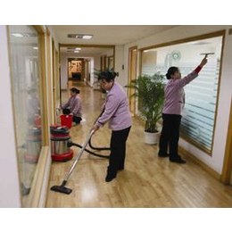 广州天河东圃保洁阿姨管理公司办公室清洁员长期打扫卫生