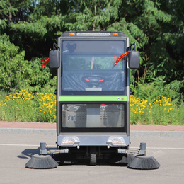 驾驶式多功能扫地机 小型道路清扫车 工厂电动扫地车