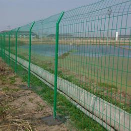  护栏网生产厂家 双边丝护栏 框架护栏