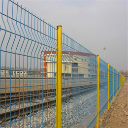 高速公路防护网 加工防护隔离 双边铁丝护栏围栏