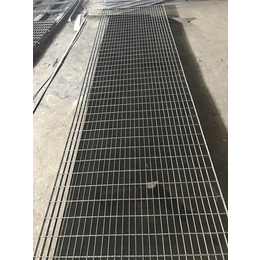 厂家批发热镀锌Q235钢格板排水井盖平台踏步