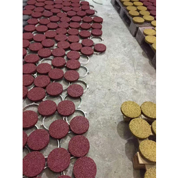   杭州彩色陶瓷颗粒路面的做法 梦逊特价供应彩色陶瓷颗粒路面材料