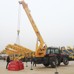     福康12吨小型拖拉机吊车 12吨拖拉机吊起升重量参数表 