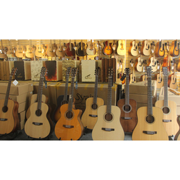  广州吉他专卖培训乐器店琴行成与乐现代音乐中心缩略图