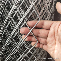 江苏常州钢笆网75公分宽尺寸定做 钢筋圈边钢笆网片一吨价格