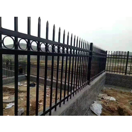 潮州围墙栏杆-宏特金属丝网(在线咨询)-铸铁围墙栏杆