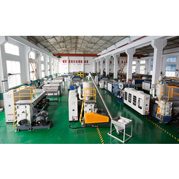 青岛合固木塑机械-pp格子板生产线设备-河南格子板生产设备