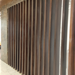 铝方管隔断 外墙铝格栅 胡桃木铝格栅60x120