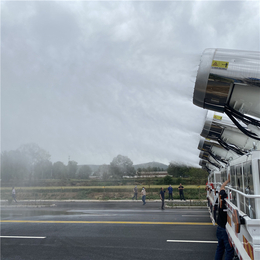 河南随车驾驶车载式造雪机厂家 除尘美化街道新功能缩略图