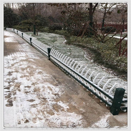 一帆金属-草坪护栏-PVC草坪护栏 锌钢护栏