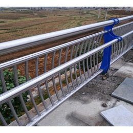 山东神龙护栏制造公司(多图)-汉中灯光桥梁护栏