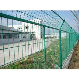 桂林护栏网-超兴丝网防护网-绿色养鸡护栏网