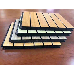 15厚木质吸音板 环保阻燃吸音板 木质穿孔板
